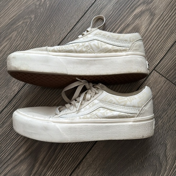 Vans Old Skool PLATFORM Tonal logo sneakers size 8 - Picture 10 of 12